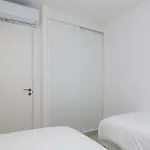 Moderno De Lujo Con Garaje Privado. *