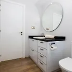 Moderno De Lujo Con Garaje Privado. Апартаменты *