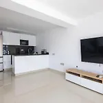 Апартаменты Moderno De Lujo Con Garaje Privado. Коральео