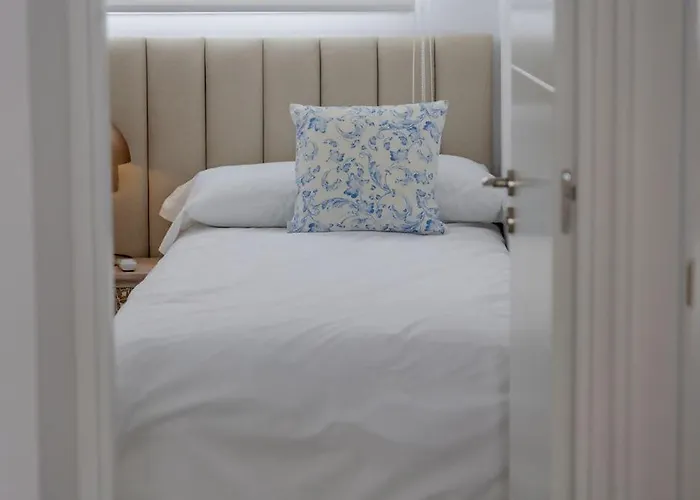 Moderno De Lujo Con Garaje Privado. Apartment *