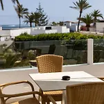 Moderno De Lujo Con Garaje Privado. Lejlighed Corralejo
