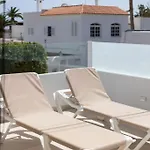 Moderno De Lujo Con Garaje Privado. Lejlighed Corralejo